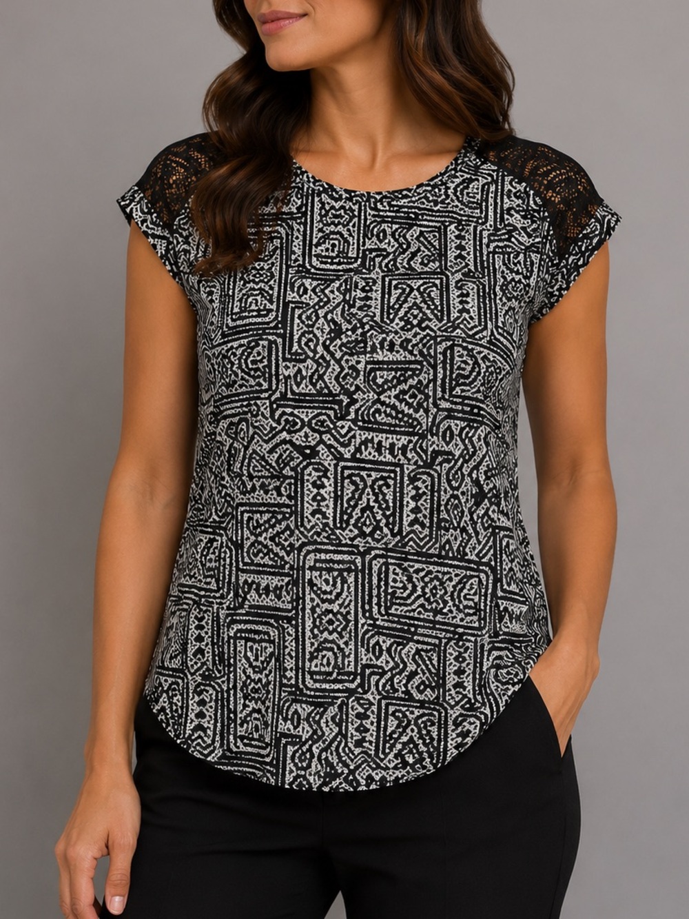 DANIEL RAINN BLACK & WHITE GEOMETRIC PRINT TOP | LACE SHOULERS | BOHO BLOUSE